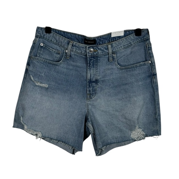 Free Assembly Short High Rise Editor Cutoff Distressed NEW - Picture 1 of 10